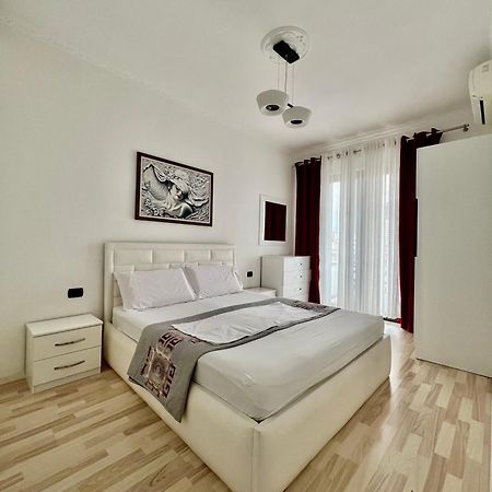 Spiranca Downtown Comfort Apartment Tirana Exterior photo